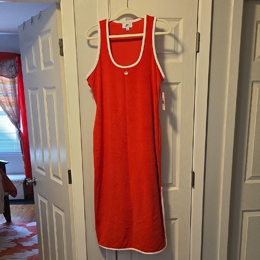 Juicy Couture Red Midi Dress with White Trim.     🤍 SIZE L      ❤️